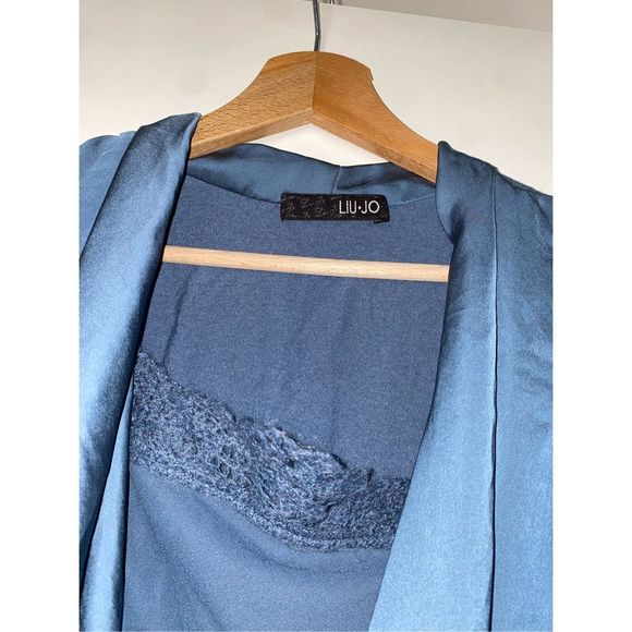 Liu Jo Italian Sleeveless Blue Satin Wrap Blouse, Size IT 40/ US Small, MP $248 - Picture 3 of 14